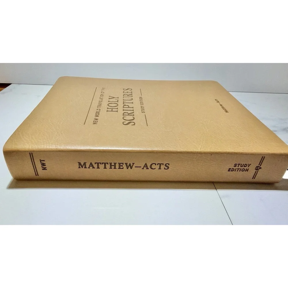 New World Translation of the Holy Scriptures Study Edition (Matthew-Acts)